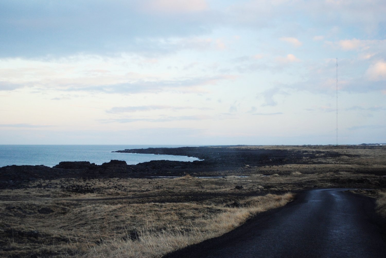 Read more about the article Sur les routes islandaises (parfois gravillonnées)