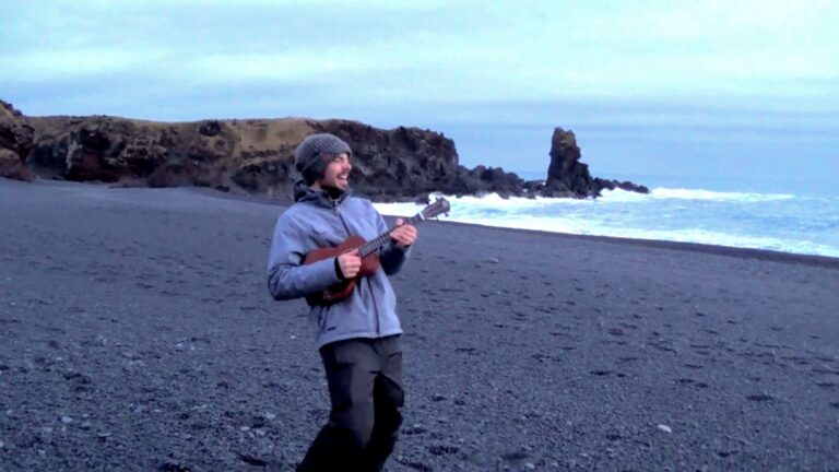 Read more about the article Un paysage « de la chair d’Ymir » à Djúpalónssandur, Islande