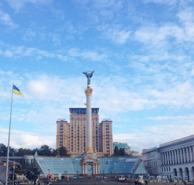 Read more about the article Kiev, 2015 : Voyage au Cœur d’une Ukraine en Guerre