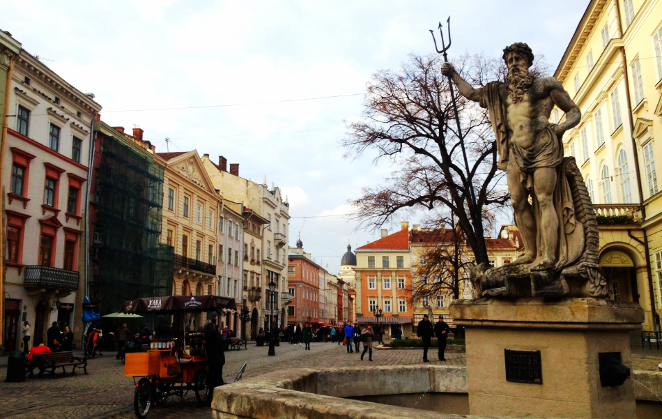 Vue sur les toits de Lviv, Ukraine, un week-end dernier