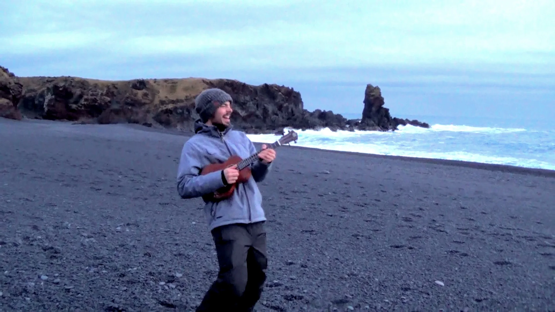 Read more about the article Un paysage « de la chair d&rsquo;Ymir » à Djúpalónssandur, Islande